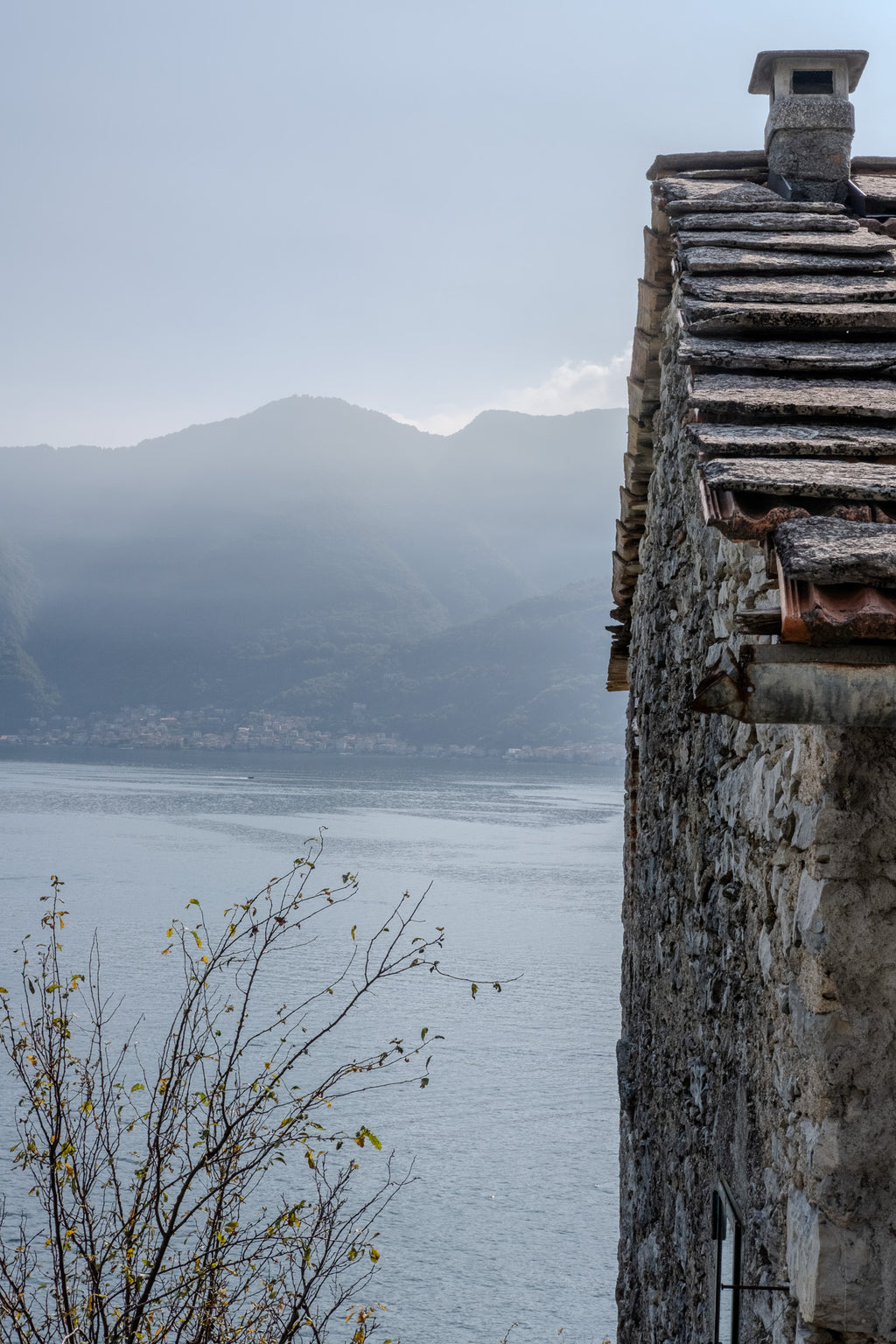 Rustic Lake Escape