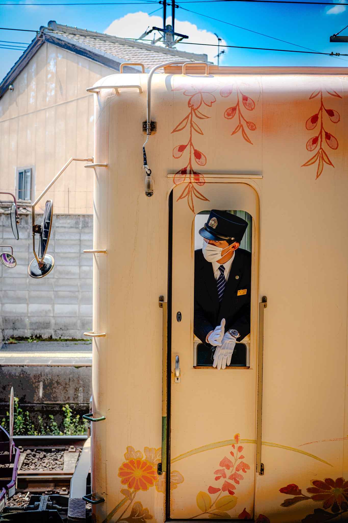 Pause at the Platform